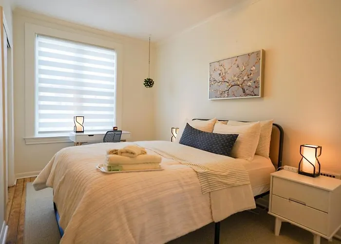 Apartment Shadyside 2 Bedroom Walk To Walnut With On Site Parking